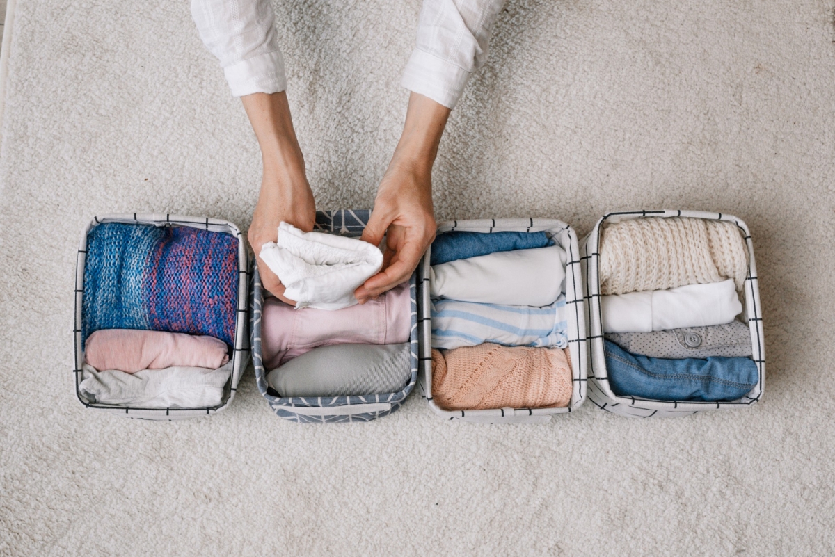 Vertical stacking of clothes – how to do it and what does it do?