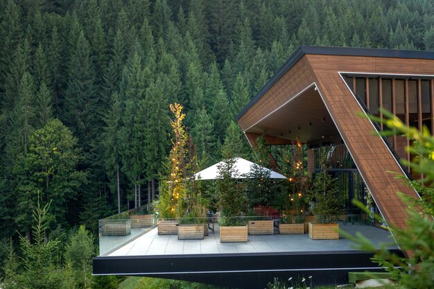 Exploring the Benefits of Modern Prefabricated Homes for Rural Living