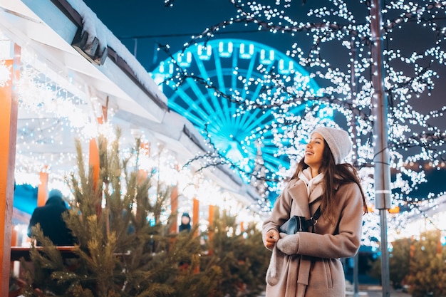 Transforming Urban Spaces into Winter Wonderlands: The Art and Impact of Festive Illumination
